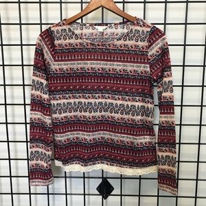 Printed Long Sleeve top.